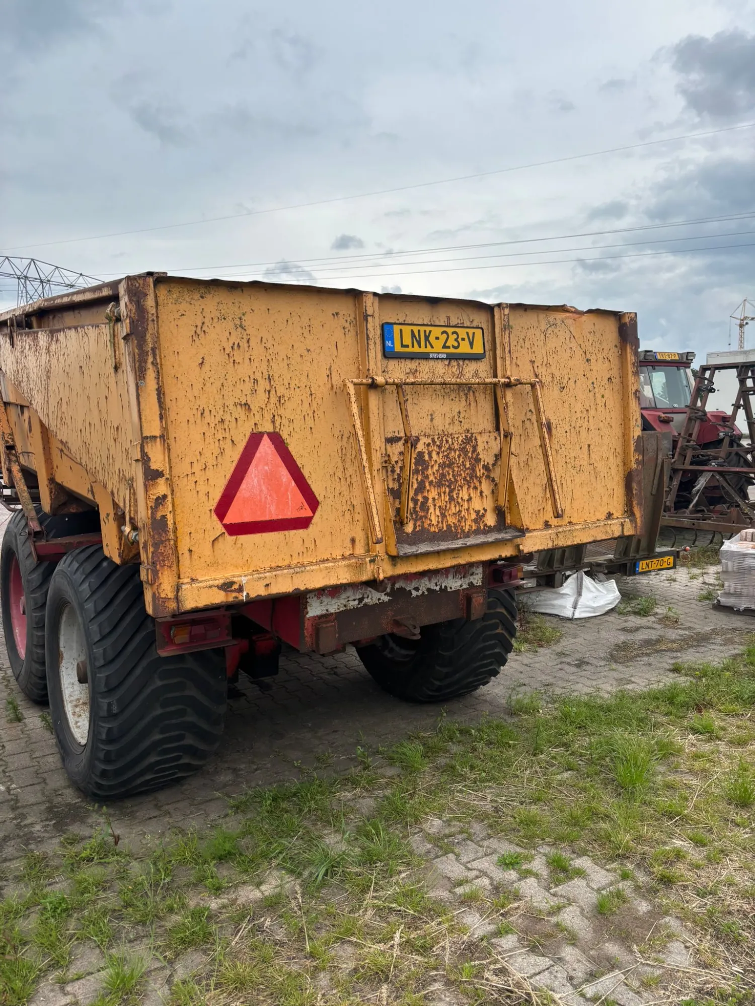 Peecon 15 Ton Kippers te Koop | NL Kenteken
