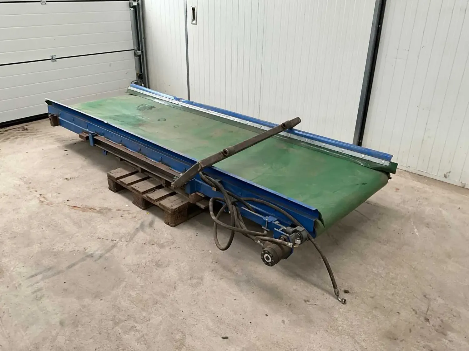 Transportband 300x90cm - Hydraulisch aangedreven & Goede staat