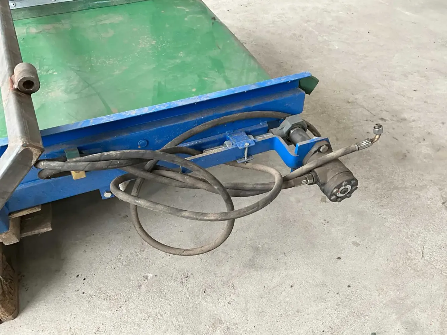 Transportband 300x90cm - Hydraulisch aangedreven & Goede staat