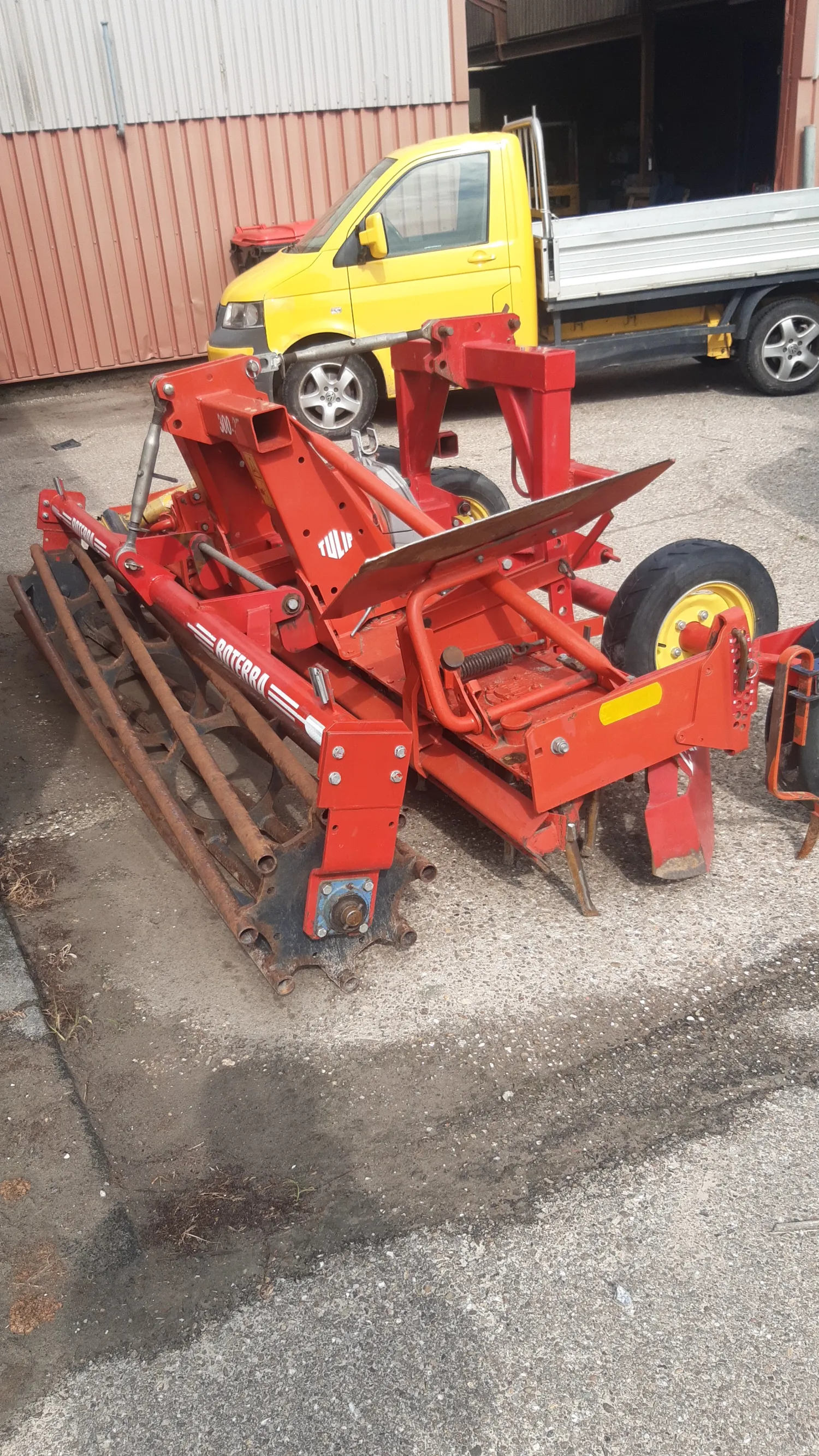 Lely Mestmixer Dual Plus - Uitstekende Staat