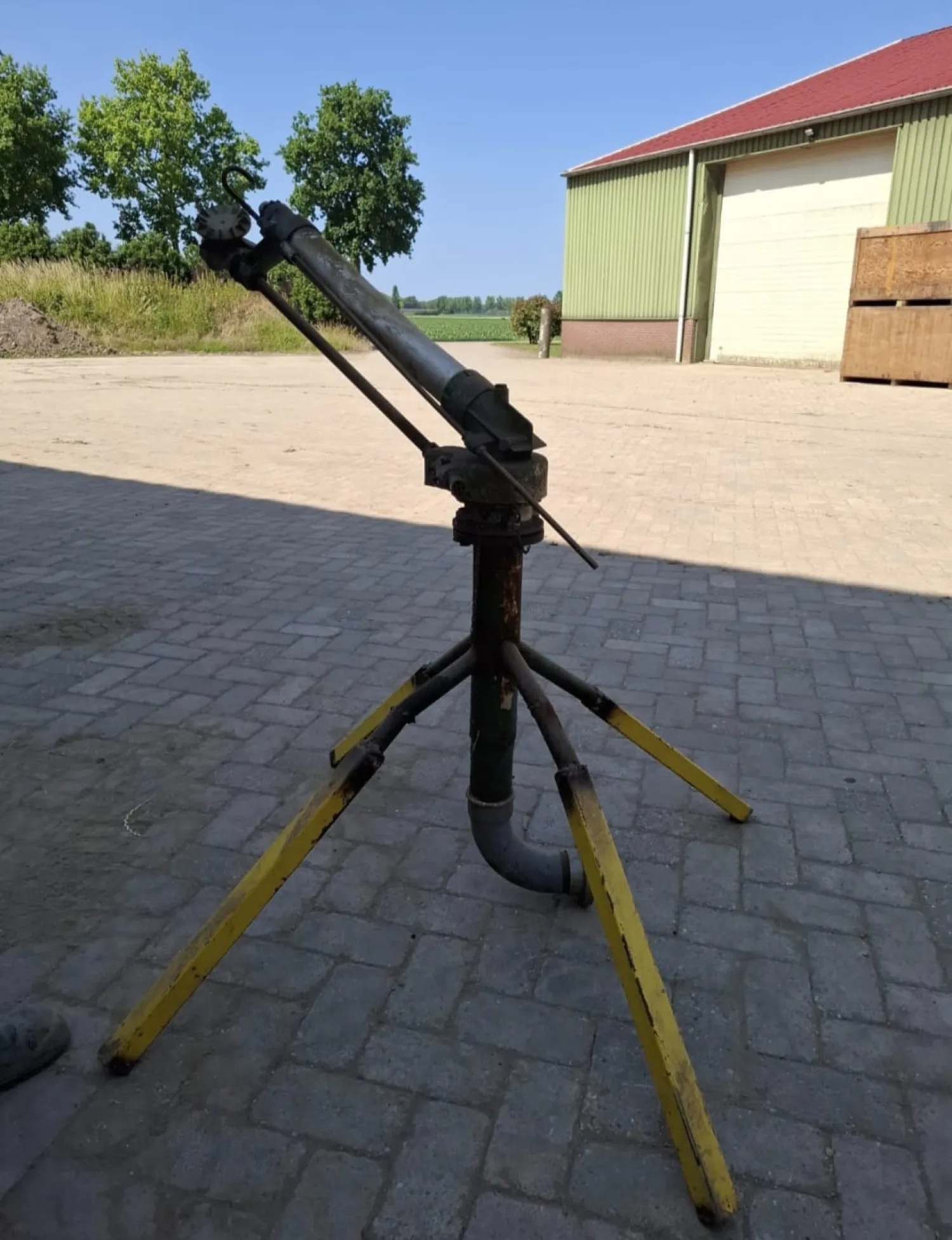 Sproeiers op statief te koop - 50m bereik