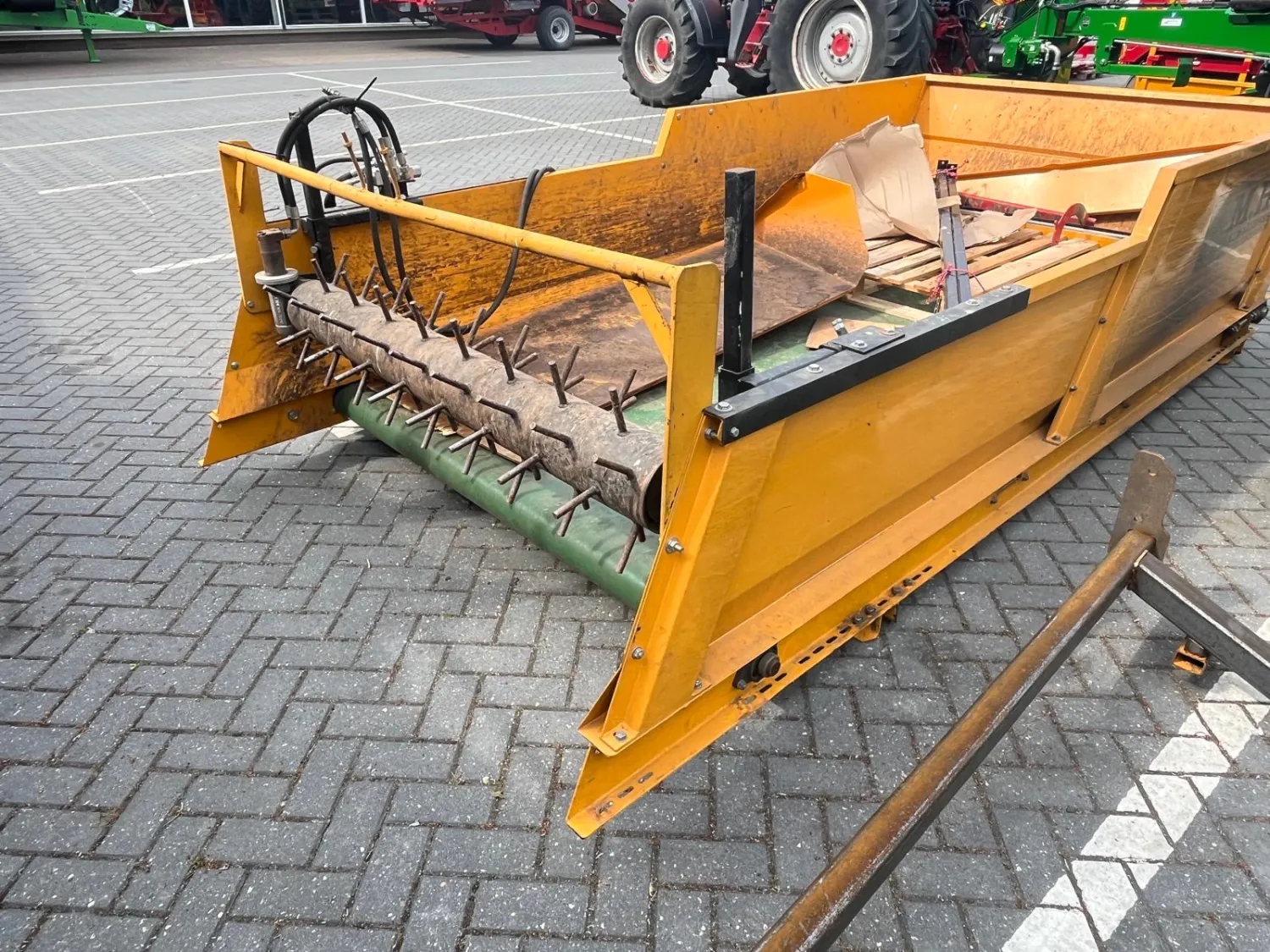 M.H. Bunkerdak 3150mm | Hydraulische Verdeelrol - New Holland