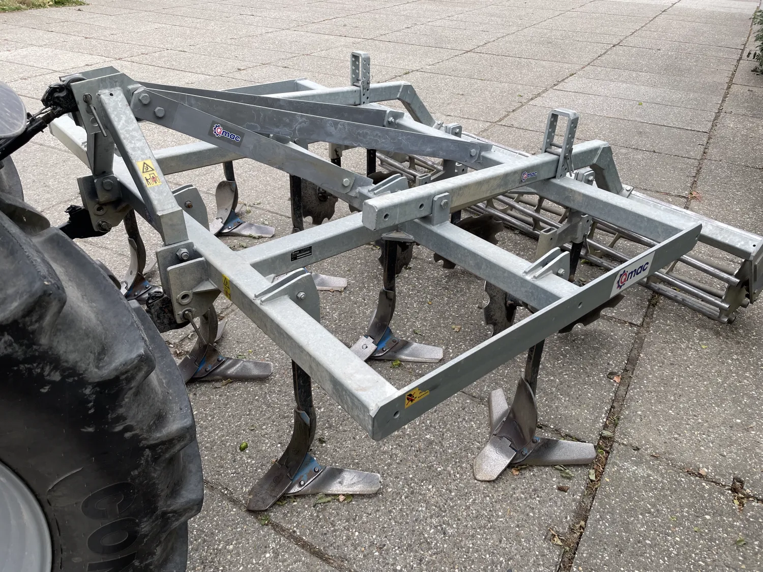 Qmac Vleugelschaar Cultivator | Zeer Goede Staat