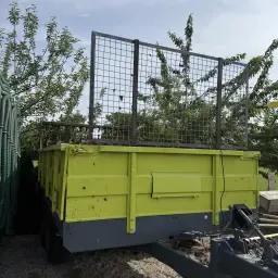 8 Ton Mestverspreider - Gereviseerd | Nieuwe Bodem & Zijwanden