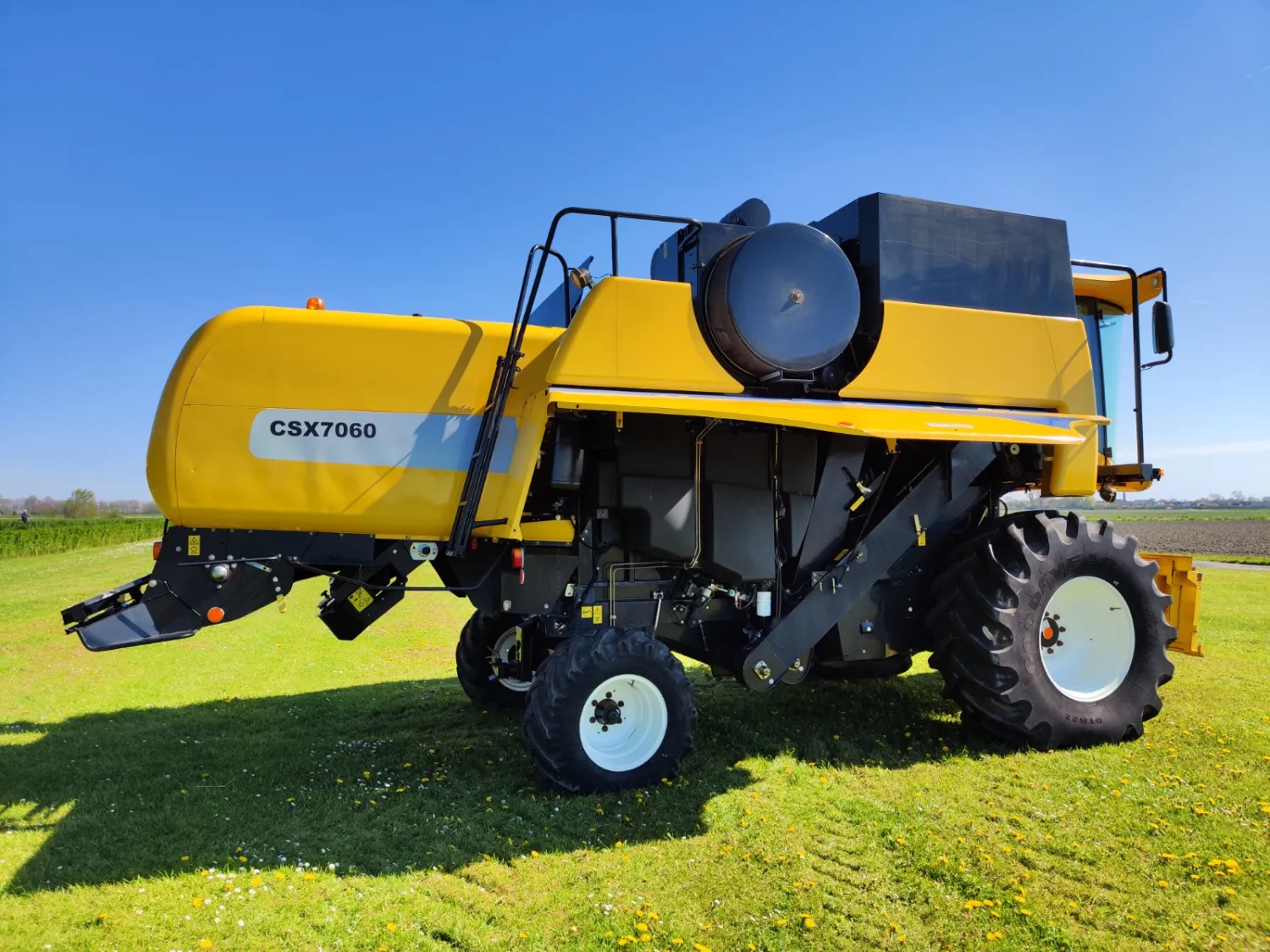 New Holland CSX7060 Mähdrescher (2009) zu Verkaufen