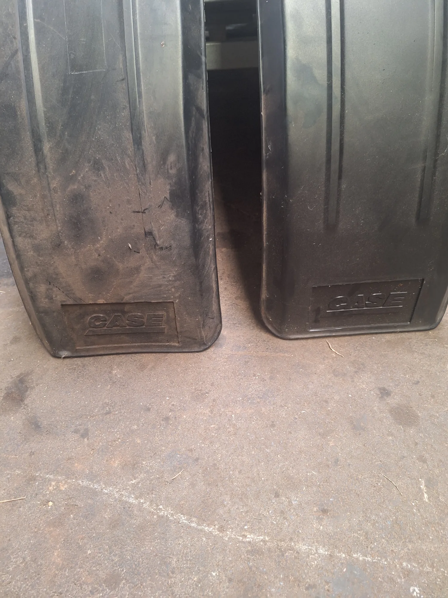Case IH Voorspatborden Nieuw - 34x124cm - €150/set