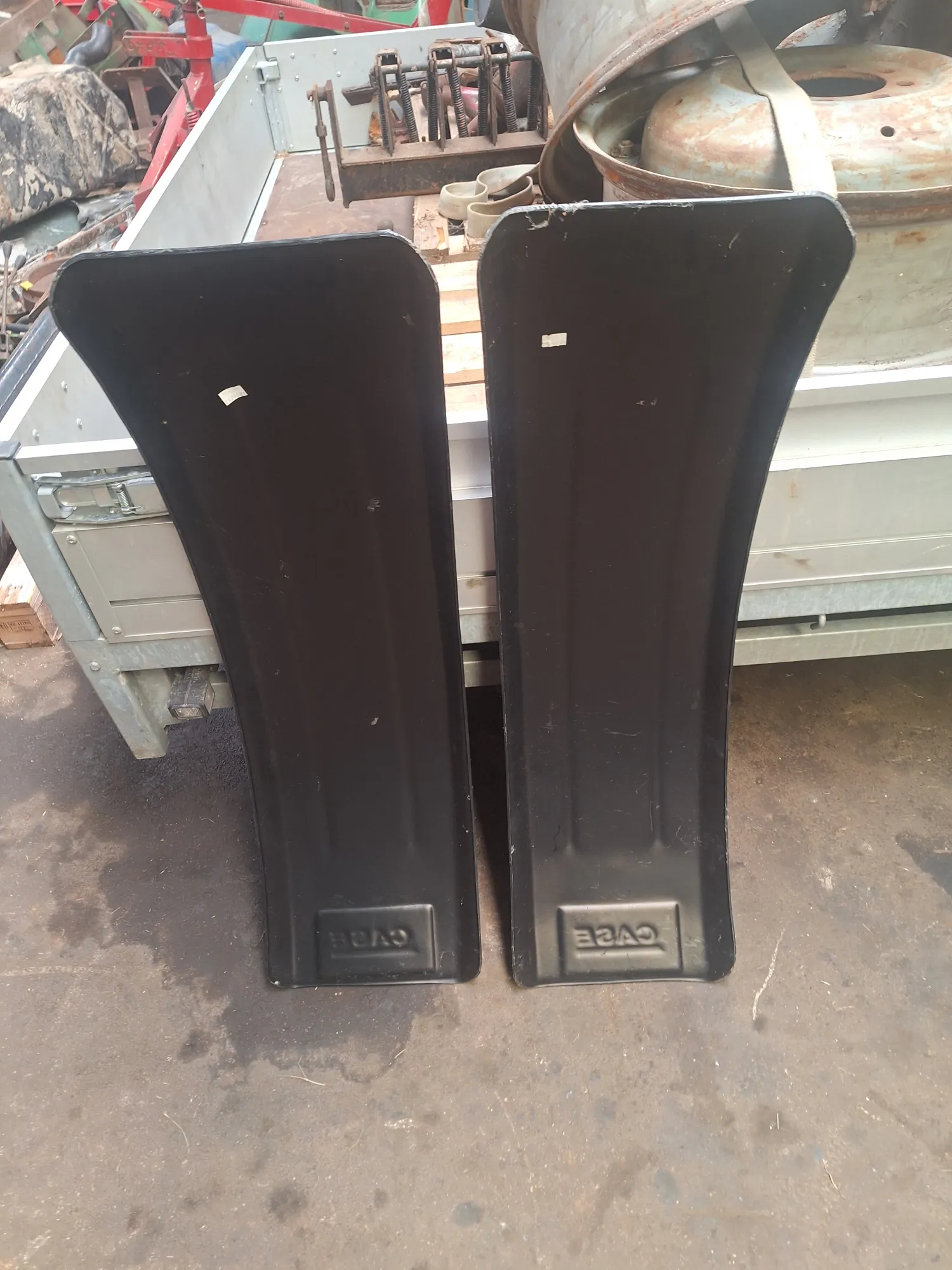 Case IH Voorspatborden Nieuw - 34x124cm - €150/set