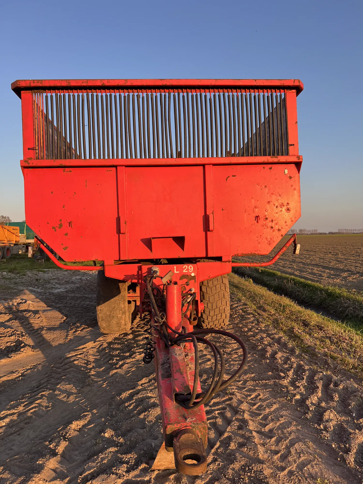 Beco 12-ton Kipper | Hydraulische Steunpoot | Goede Bodem