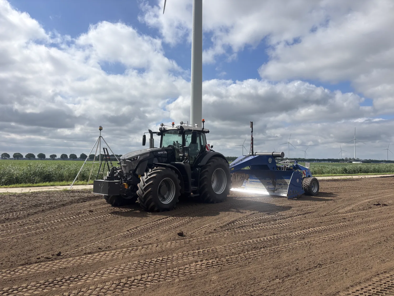 Land Levelling Flevoland: Laser-Guided Grading