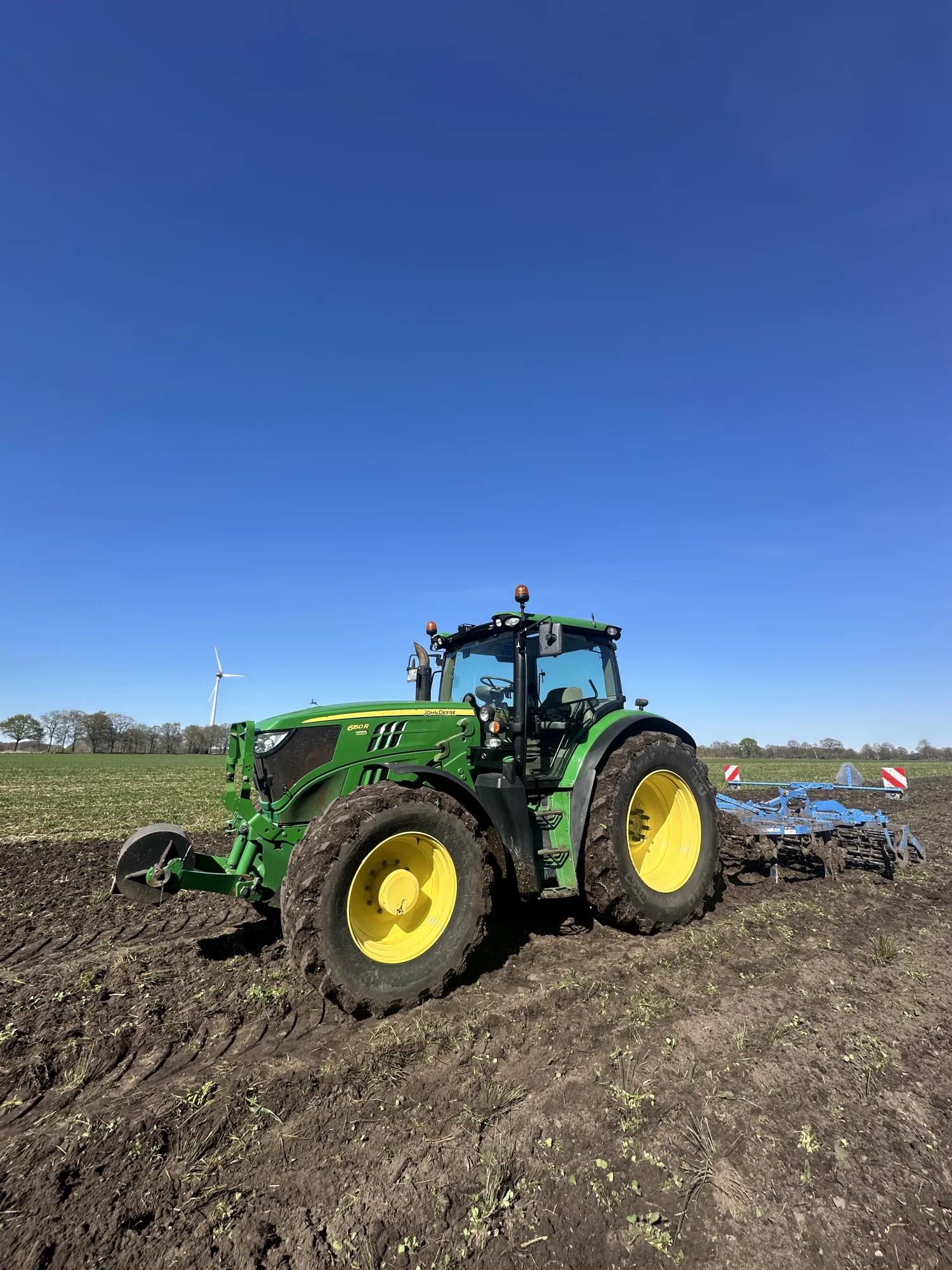 John Deere 6R huren - Incl. chauffeur & aanbouwdelen
