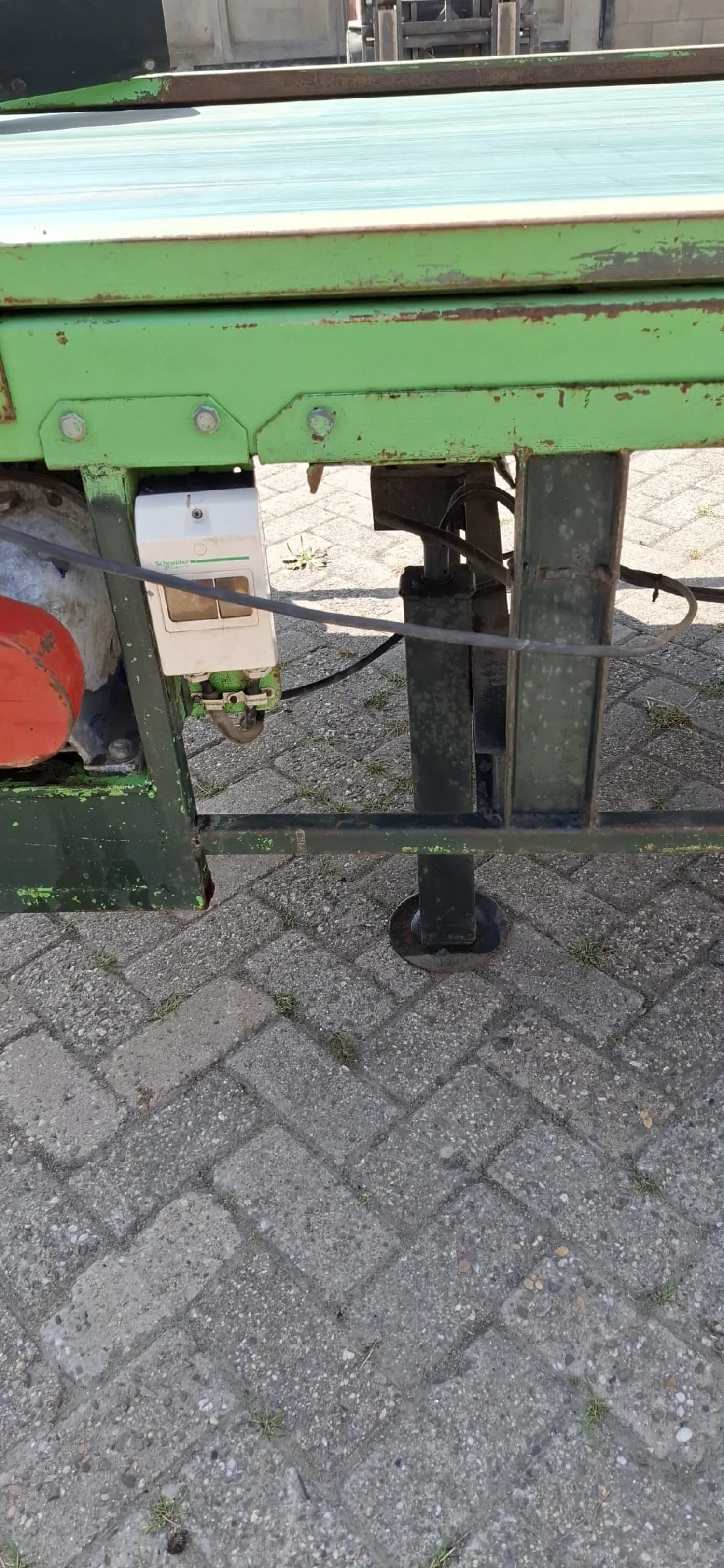 Transportband: 300cm, 138cm breed, 30 m/min - Verstelbaar