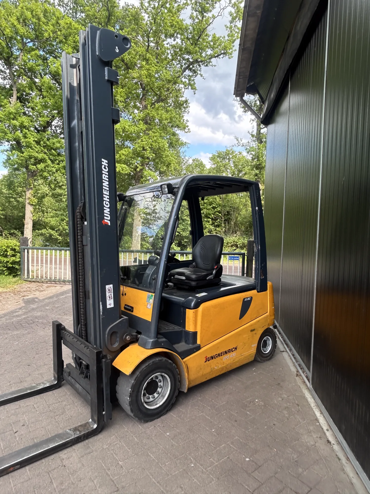 Gebruikte Heftrucks Kopen - Jungheinrich, Komatsu, Hyster