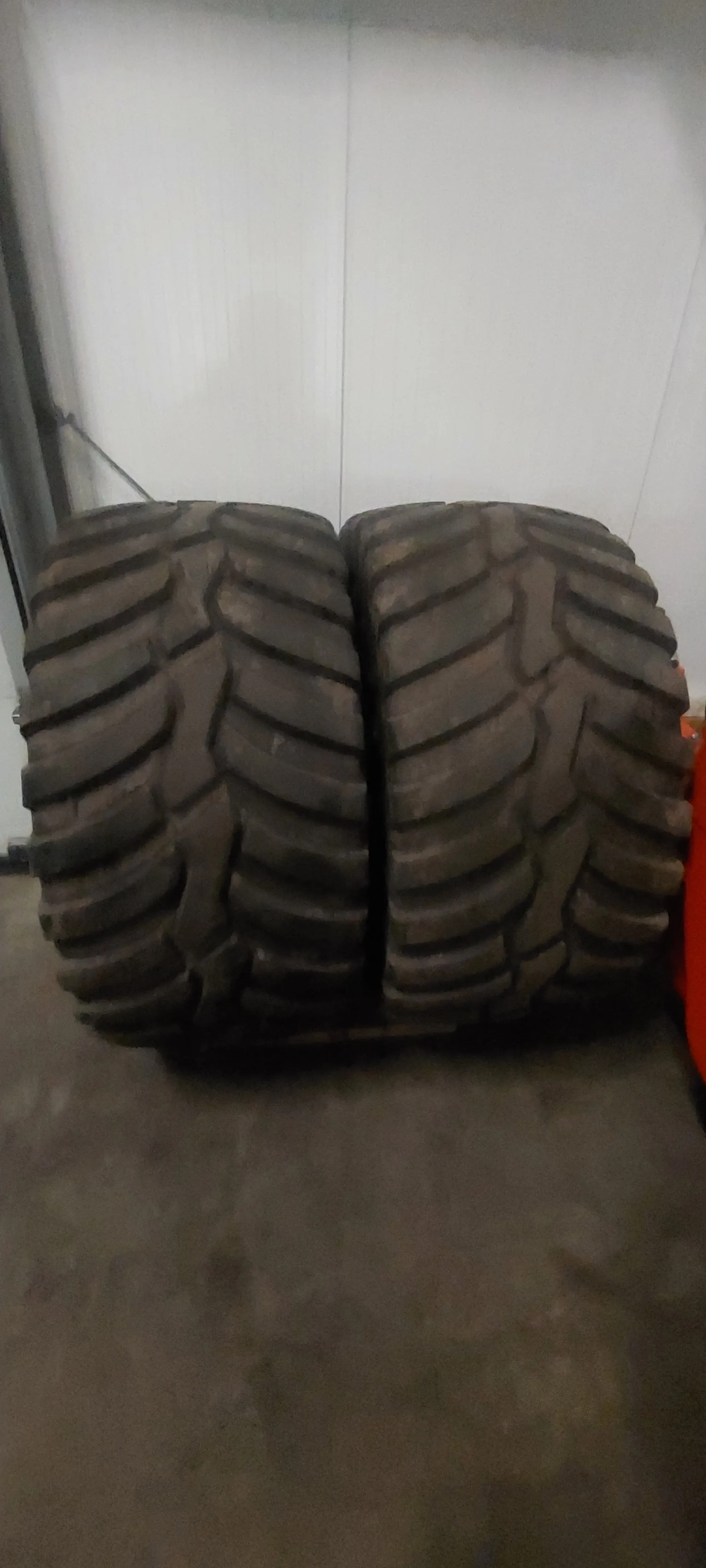 Vredestein Flotation Banden - 580/65-22.5 - Topconditie