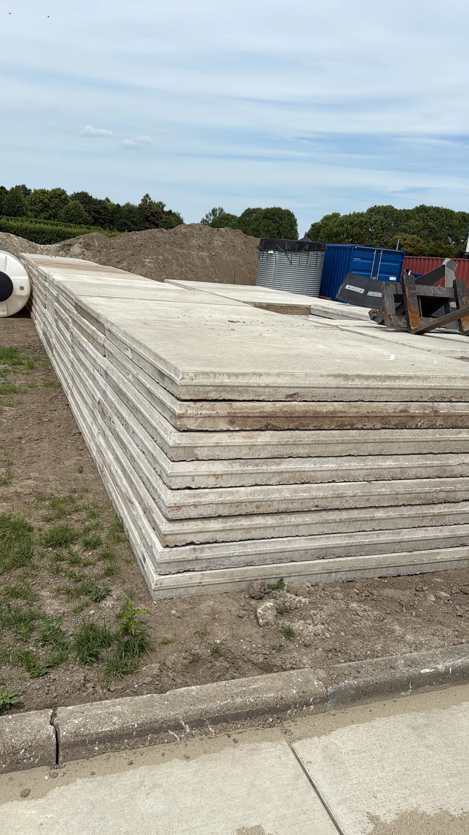 Betonplaten 2x2 meter - Duurzame erfverharding