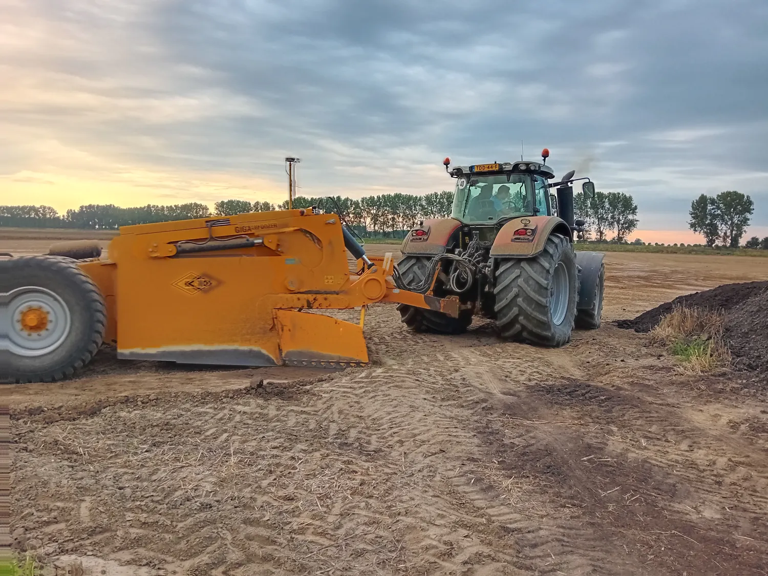 Land Nivellierung mit GPS | Feld Nivellierung in Niederlande