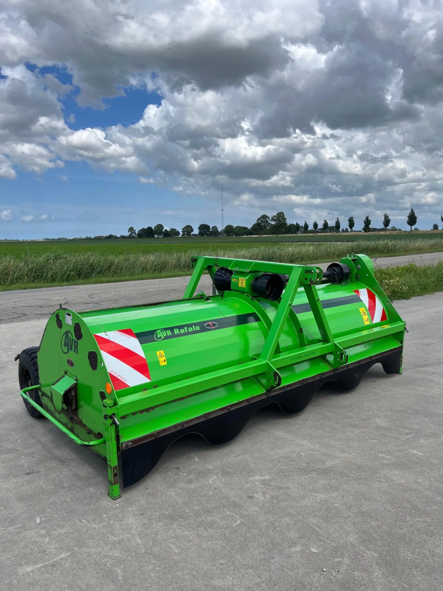 AVR Loofklapper Rafale 4x75 (2012) te koop