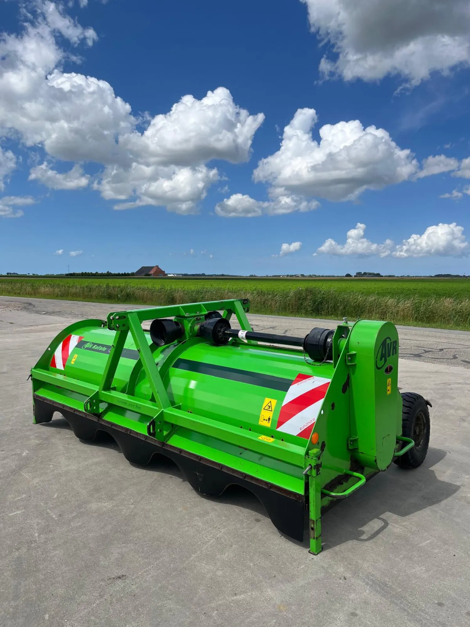 AVR Loofklapper Rafale 4x75 (2012) te koop