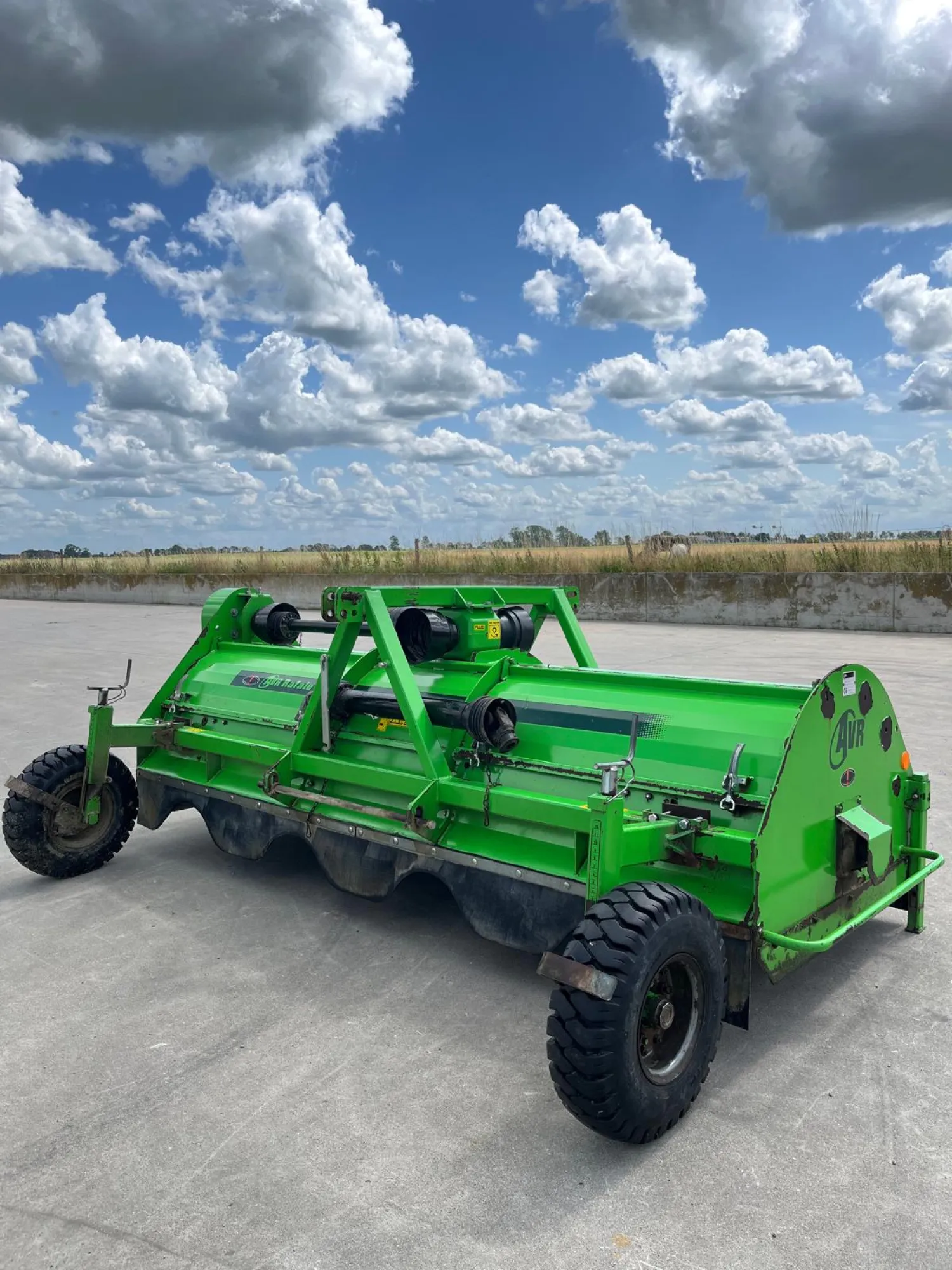 AVR Loofklapper Rafale 4x75 (2012) te koop
