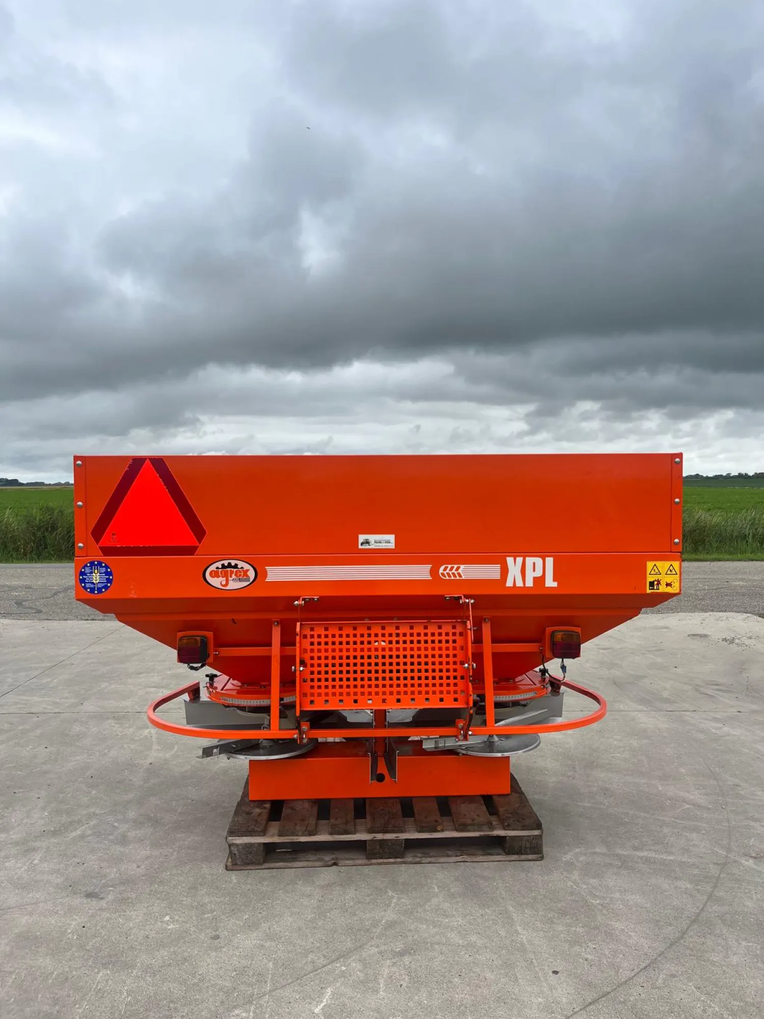 Agrex Kunstmeststrooier XPL 1500 (2013) te Koop