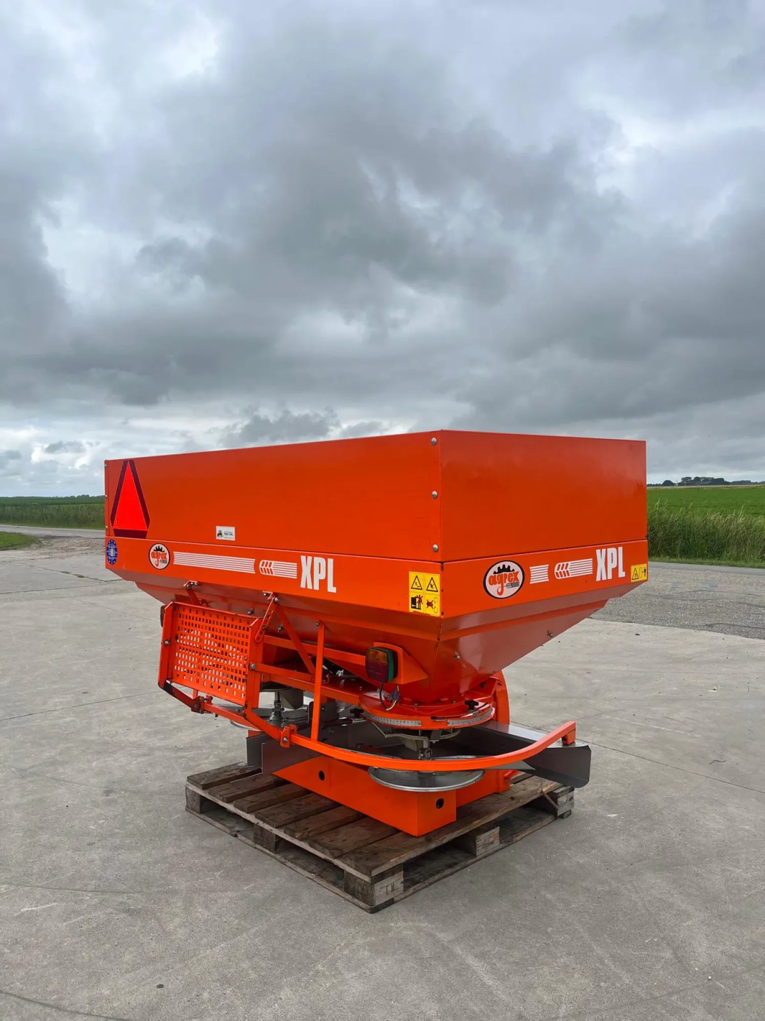 Agrex Kunstmeststrooier XPL 1500 (2013) te Koop
