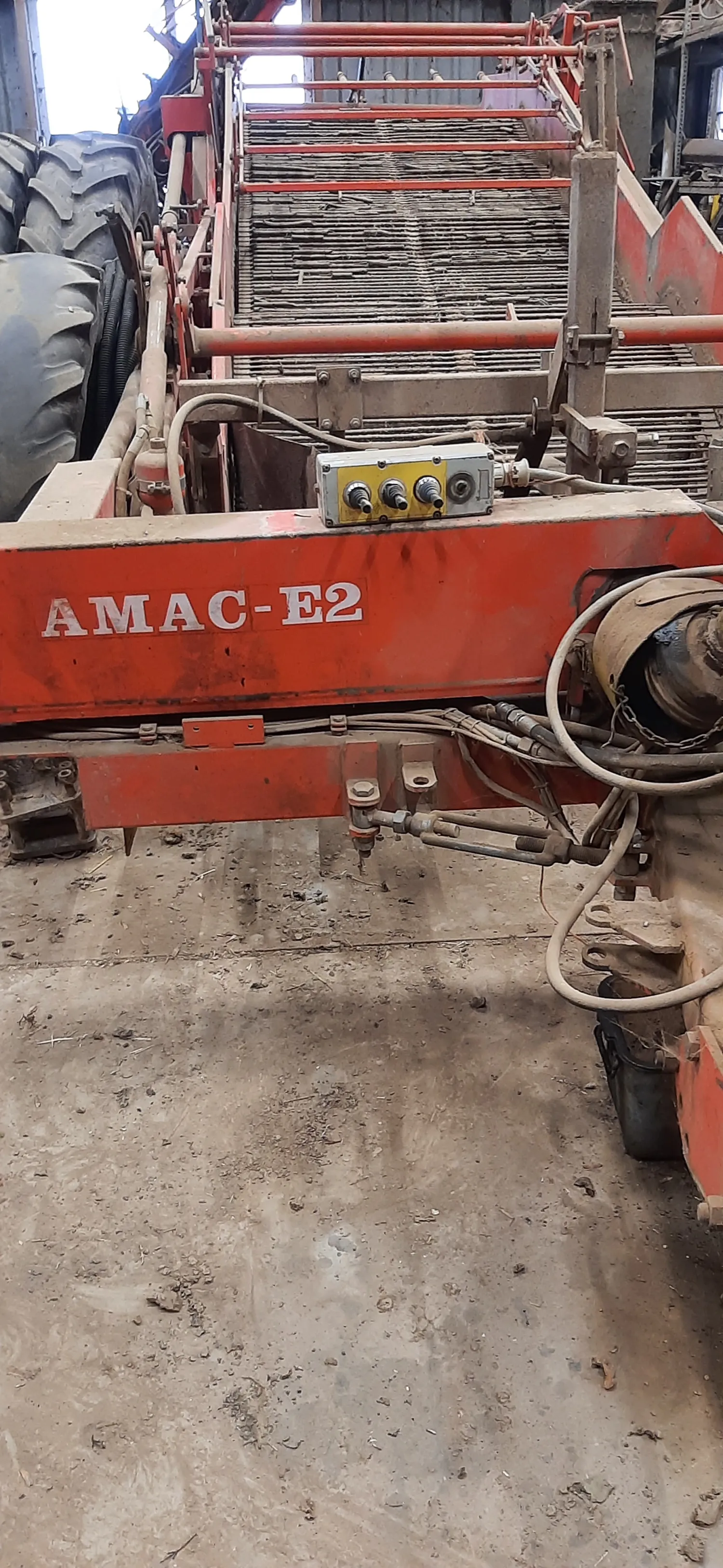 Amac E2 Uienlader met Aardappelset te Koop