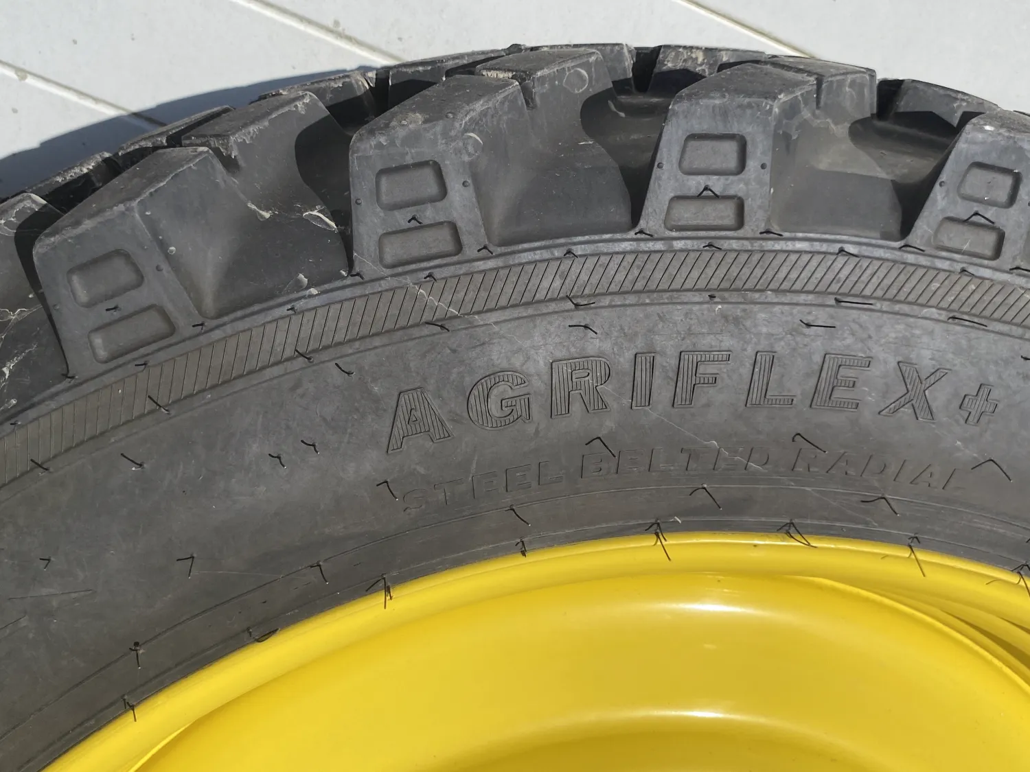 John Deere Cultuurwielen 270/95R38 - Nieuwstaat