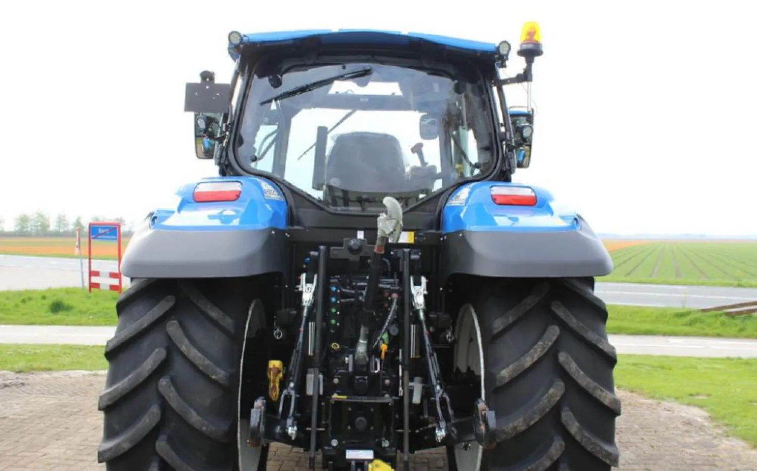 New Holland T6.155 | 2021, 555 Stunden | Zu verkaufen
