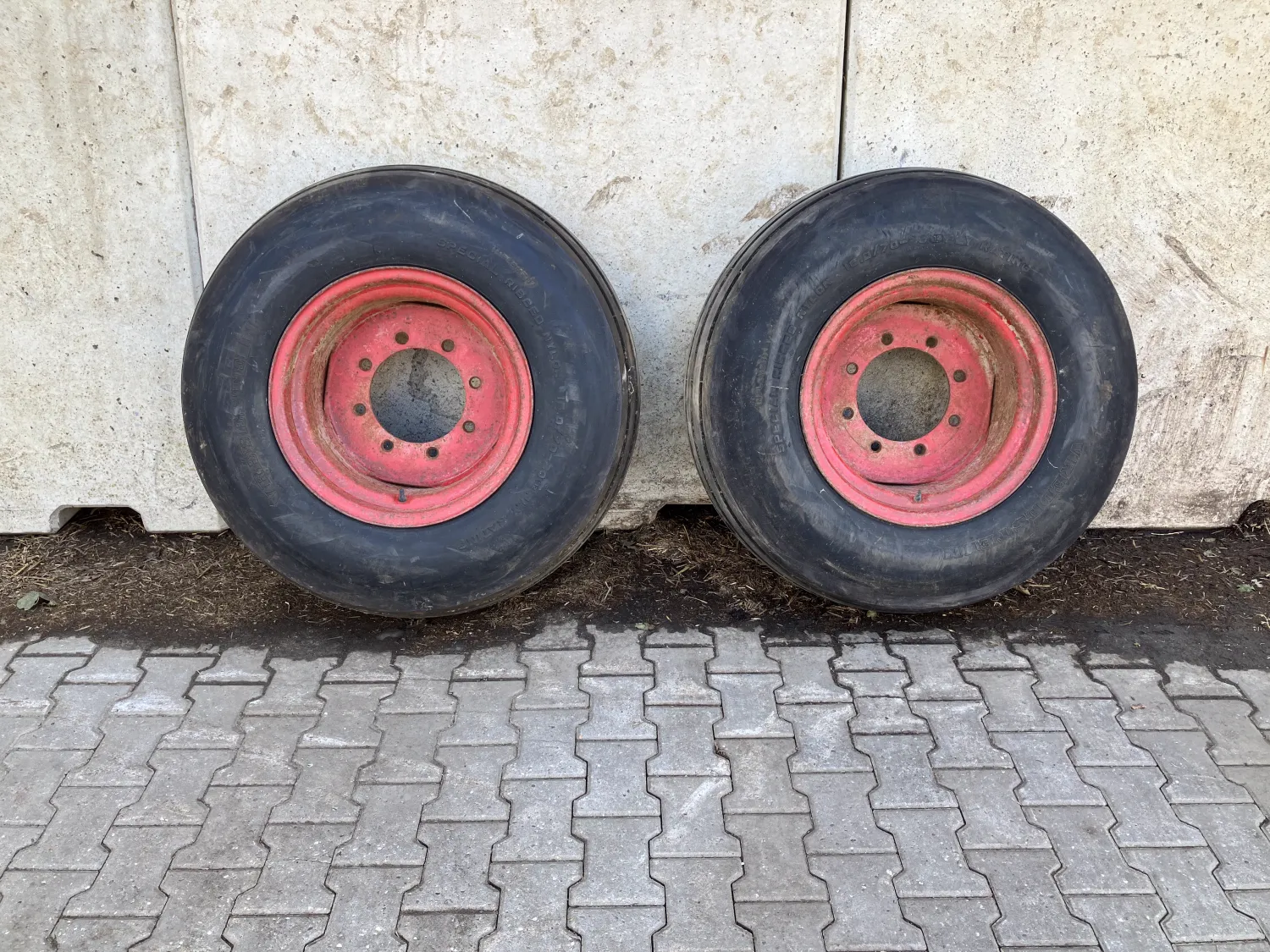 Vredestein Banden 16/70/20 op Velg - Gebruikt