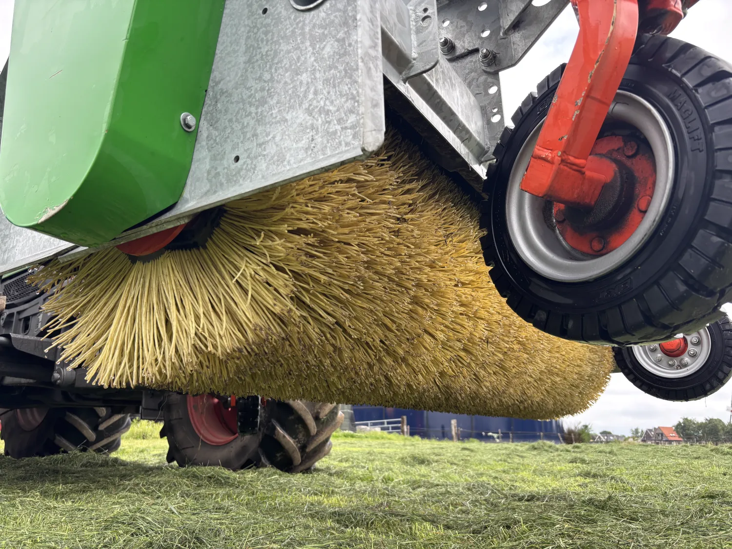 Holaras Veegmachine 220cm - Weinig Gebruikt - Bouwjaar 2015