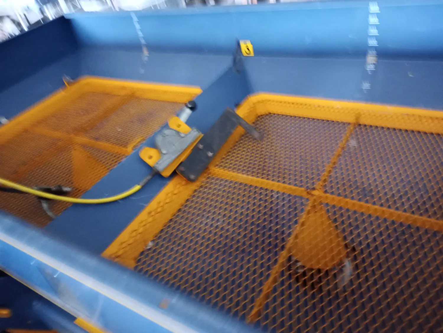 Kunstmest Strooier 1000L - Kant Strooi Inrichting