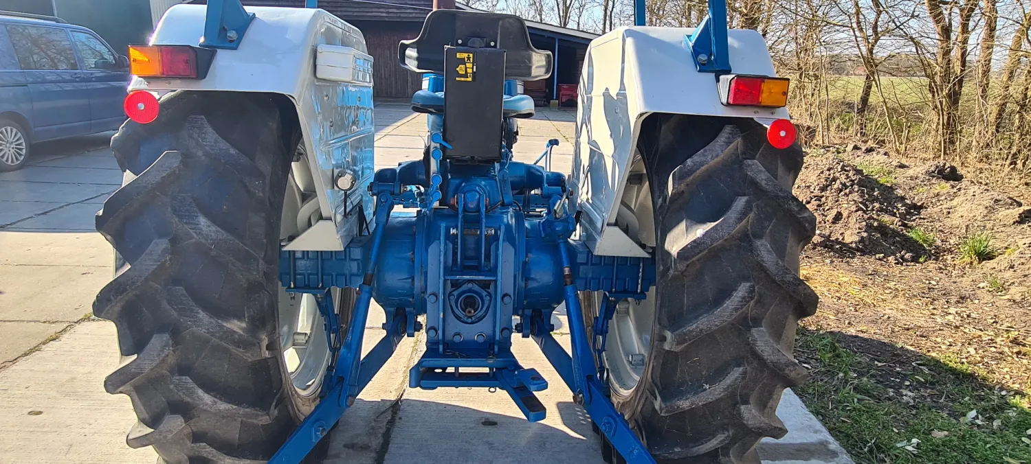 Ford 5000 Tractor Te Koop - Gerestaureerd & Betrouwbaar