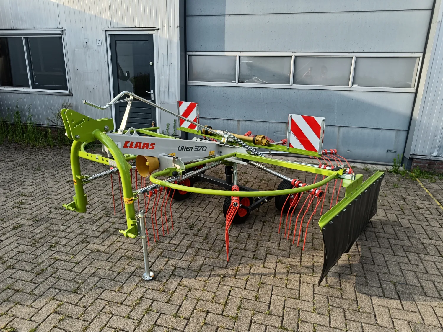 Claas Liner S 370 (2025) te koop | Nieuw en direct beschikbaar
