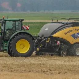 https://cdn.farmtrade.nl/media/155599/conversions/nt0nFb-thumbnail.webp