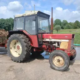 International 745S Tractor for Sale