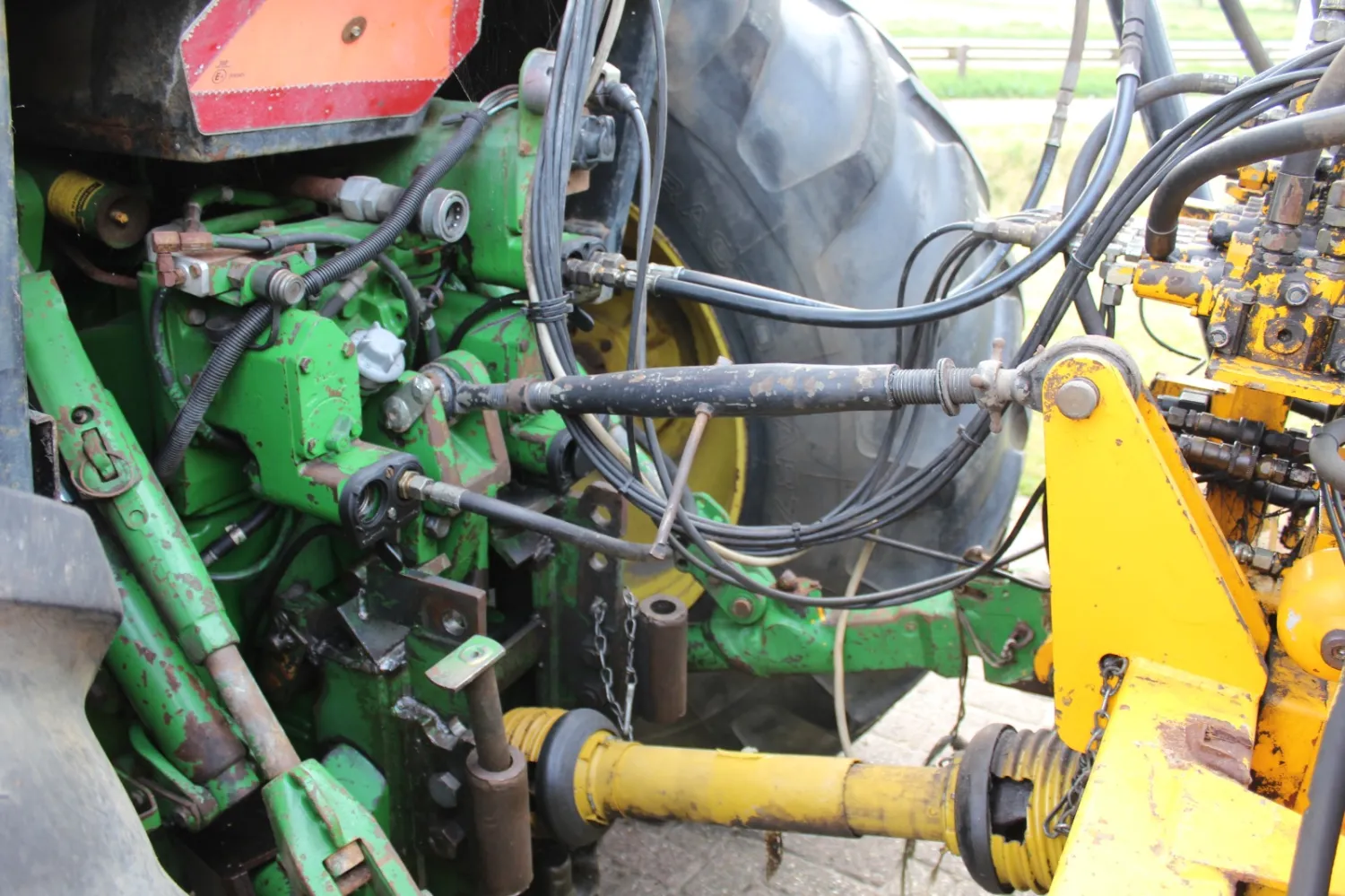 John Deere 4055 Traktor - 1990, 14000 Stunden