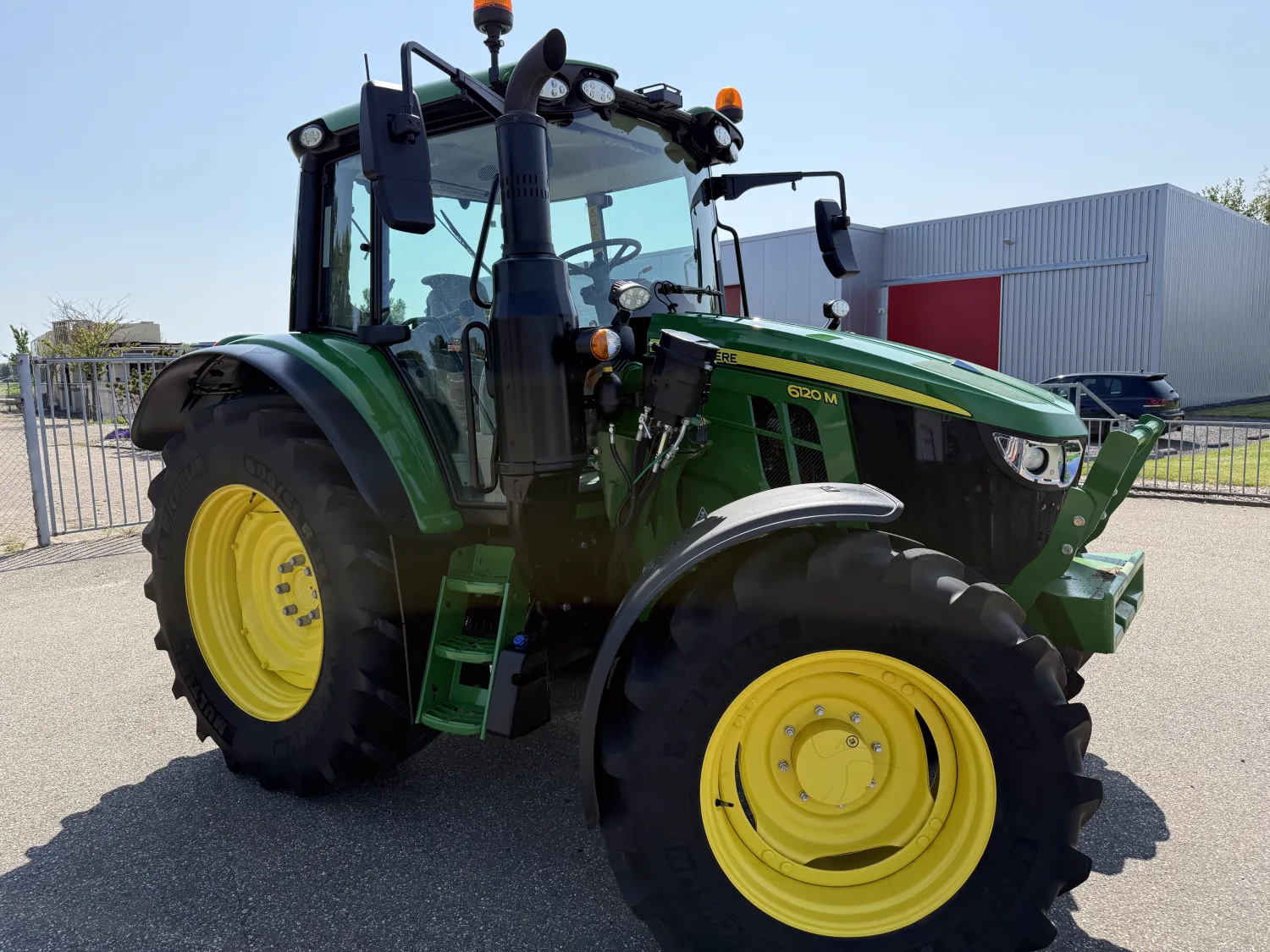 John Deere 6120M | 2022 | 870 draaiuren | Nieuwstaat