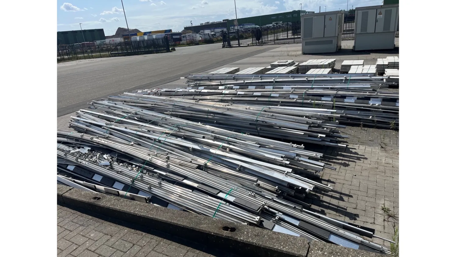 Zonne-PV Systeem 280kWpiek te Koop met SDE Beschikking