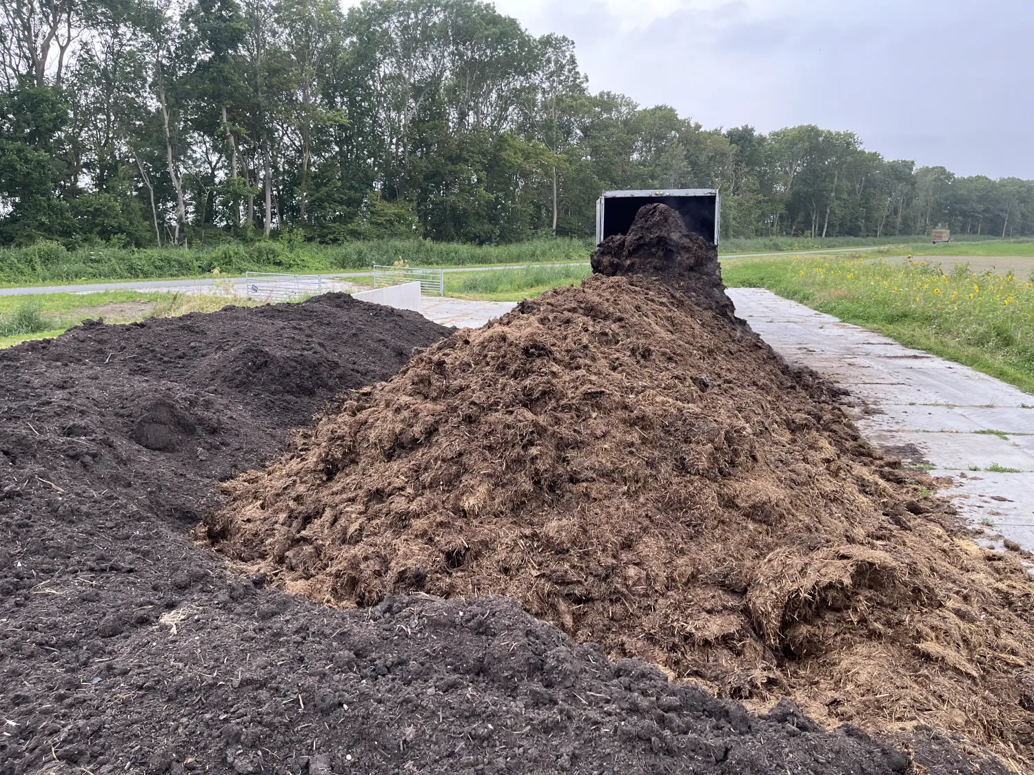 Drijfmest & Vaste Mest Kopen - Rundvee, Geit, Varken, Paard