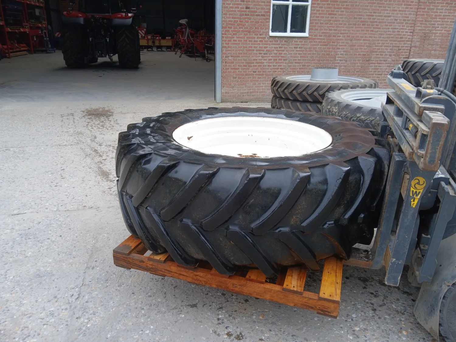 Michelin XM 108 Banden 600/65 R38 - Velg, Duitse Steek