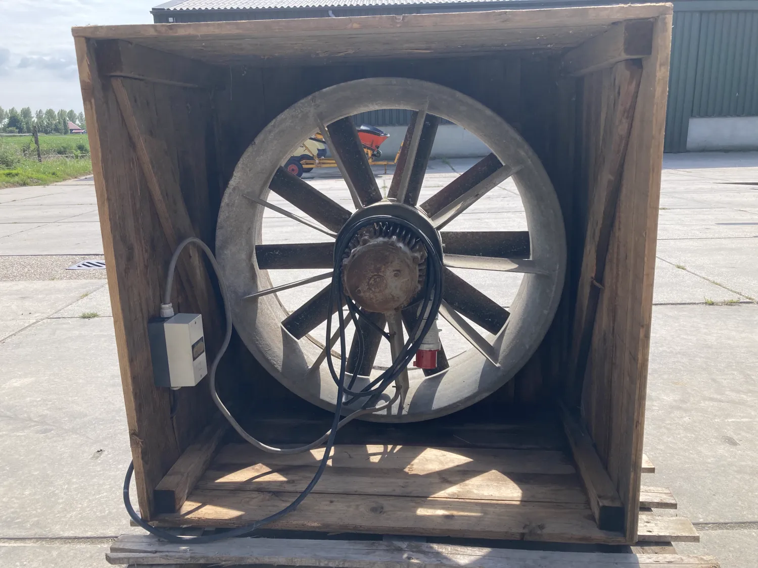 Ventilator in kist - 2.2KW, 380V - Complete set
