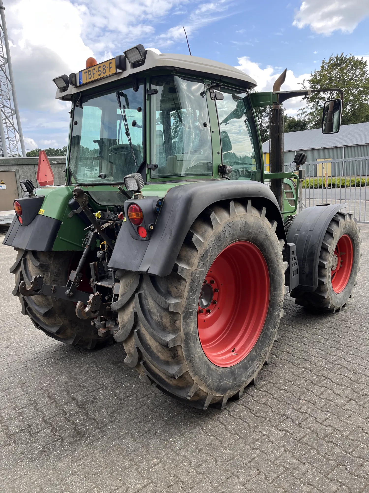 Fendt 312 Vario TMS: Fronthef, Geveerd, Airco - Direct Inzetbaar