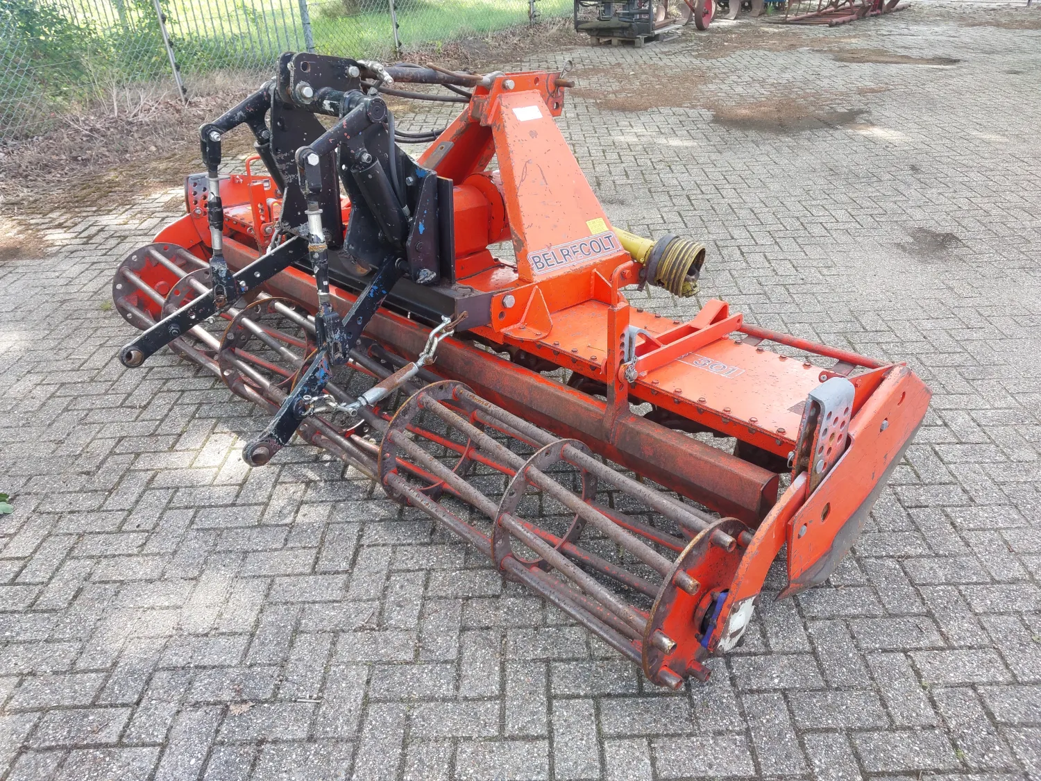 Kuhn HRB 301 D rotorkopegge | Geharde tanden