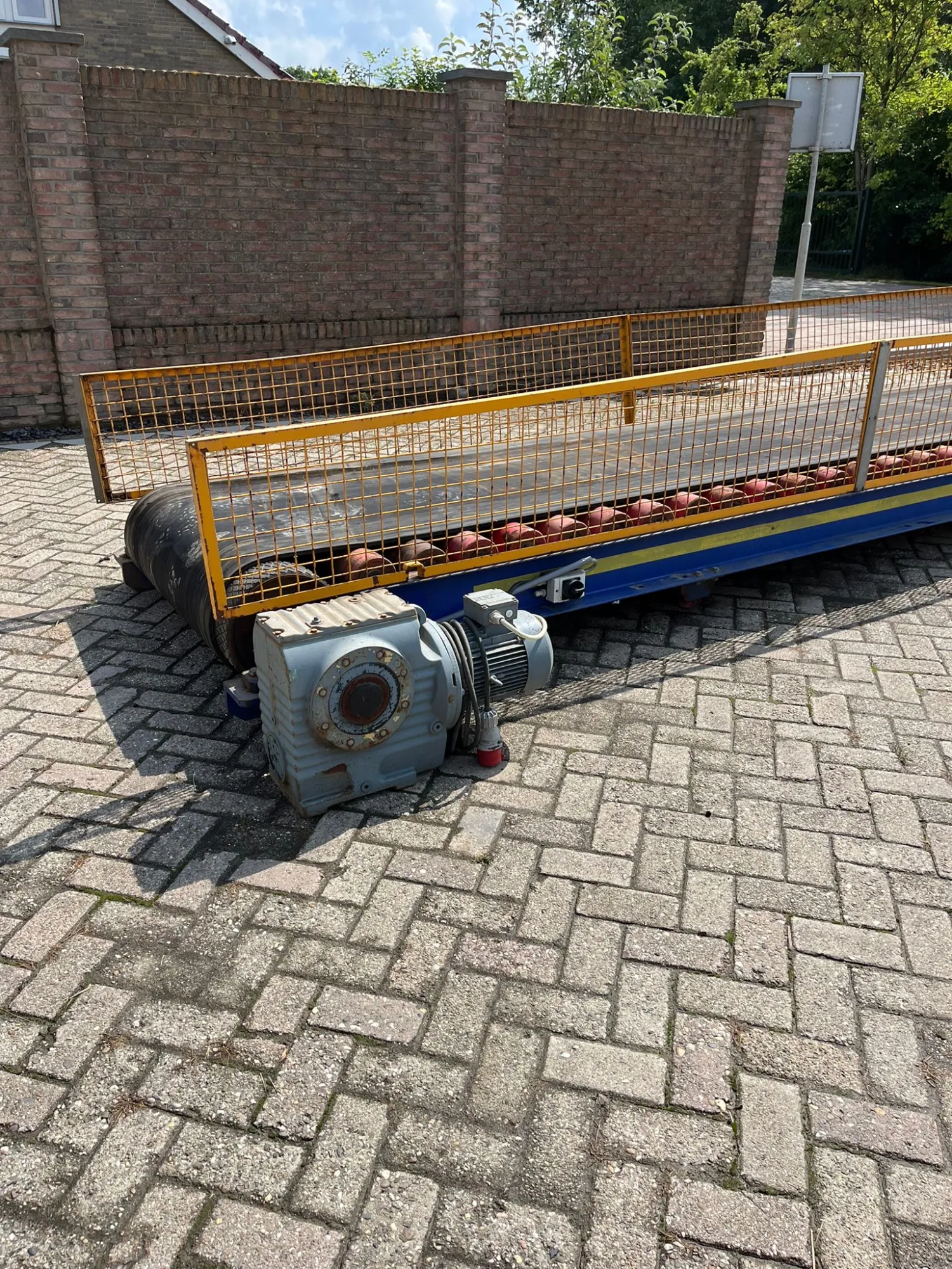 Transportband met Bunker - 5 Meter - Efficiënte Material Handling