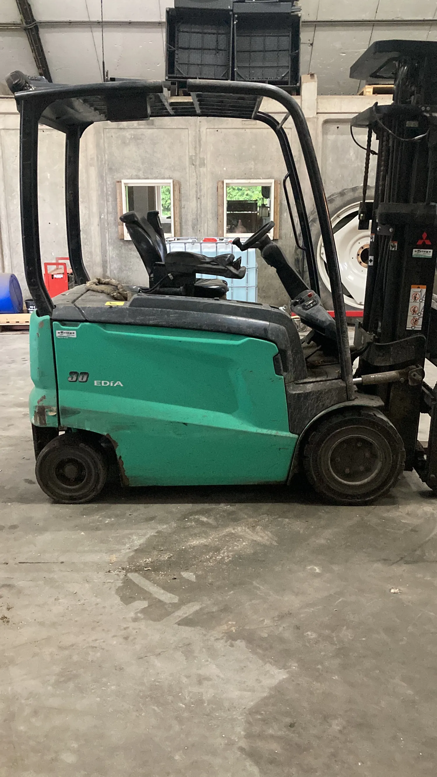 Mitsubishi Edia FB30 Forklift - 2015, 2400 Hours, Side Shift