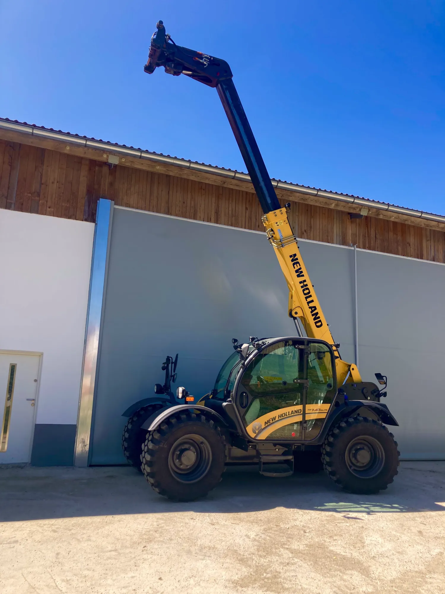New Holland 7.42 Elite Teleskoplader (2023) | Top Zustand