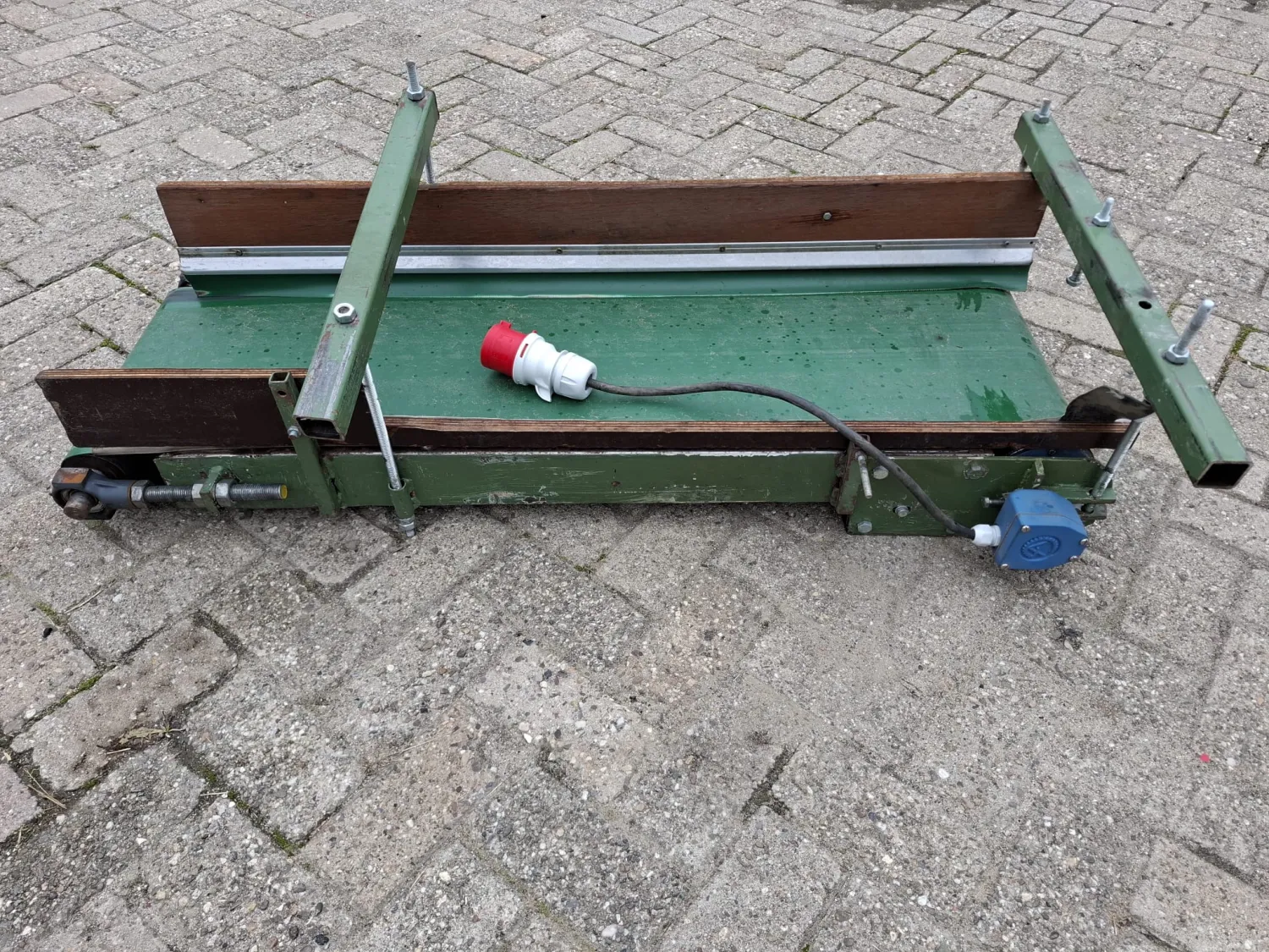 Przenośnik Taśmowy 125cm - Silnik Vandergraaf | Transport Materiałów