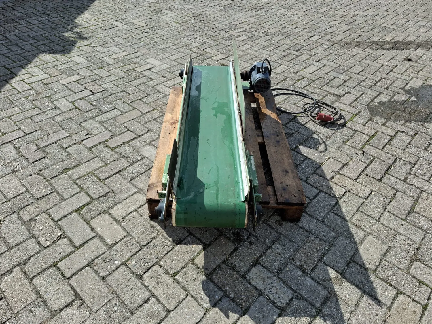 Przenośnik Taśmowy 150cm - Wydajny i Niezawodny