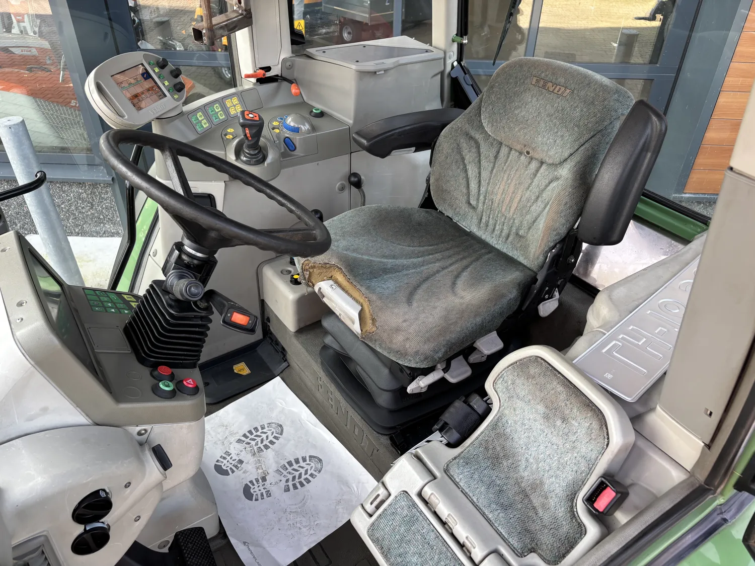 Fendt 410 Vario | 12.670 timer, affjedret foraksel