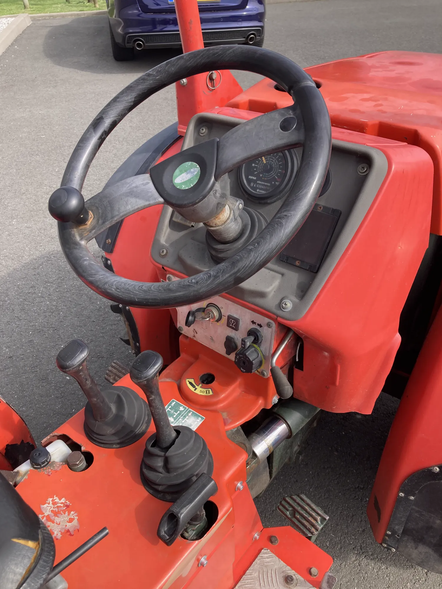 Goldoni Maxter W60 Smalsporet Traktor - 2004, 55 HK, 4x4
