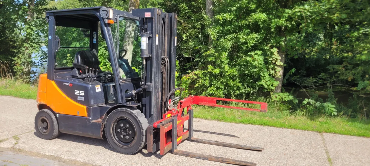 Doosan D25s Heftruck 2012, Weinig Uren